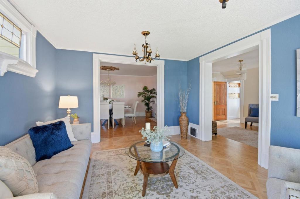 925 Chestnut Street Property Photo 8