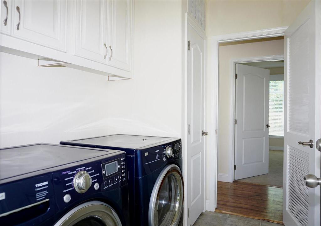 1050 Borregas Avenue 8 Property Photo 26