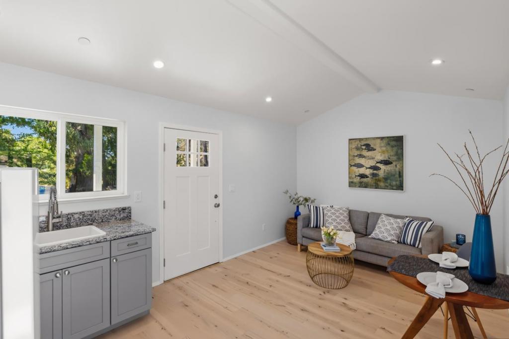 1180 Salinas Highway Property Photo 14