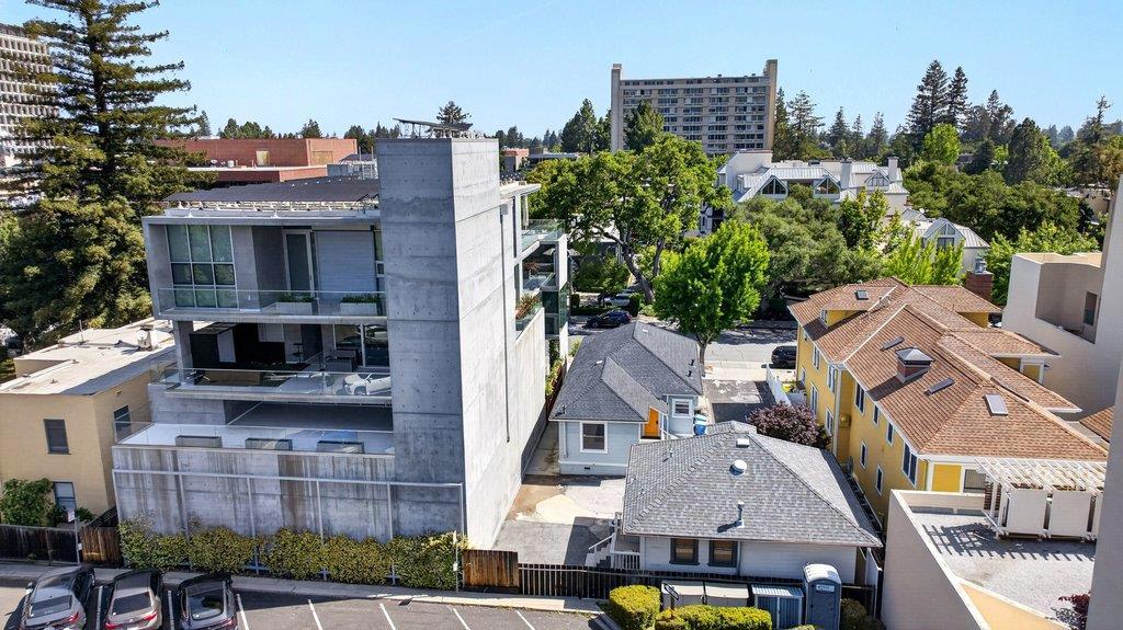 640 Waverley Street Property Photo 20