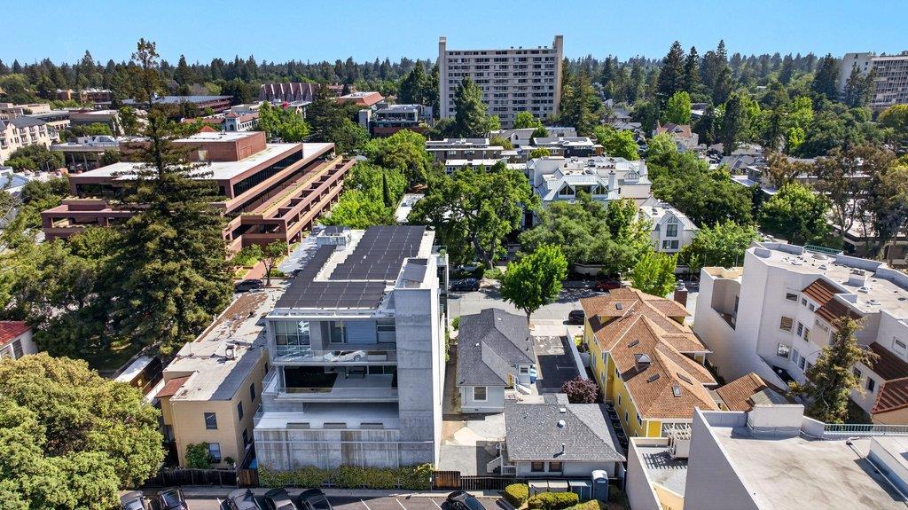 640 Waverley Street Property Photo 22