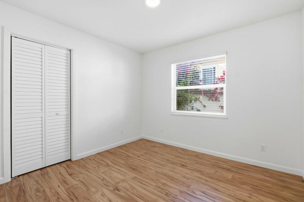 114 Park Avenue Property Photo 32