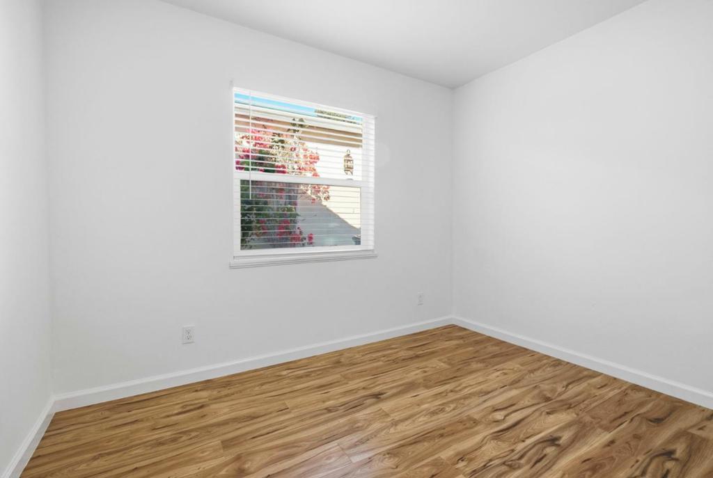 114 Park Avenue Property Photo 33