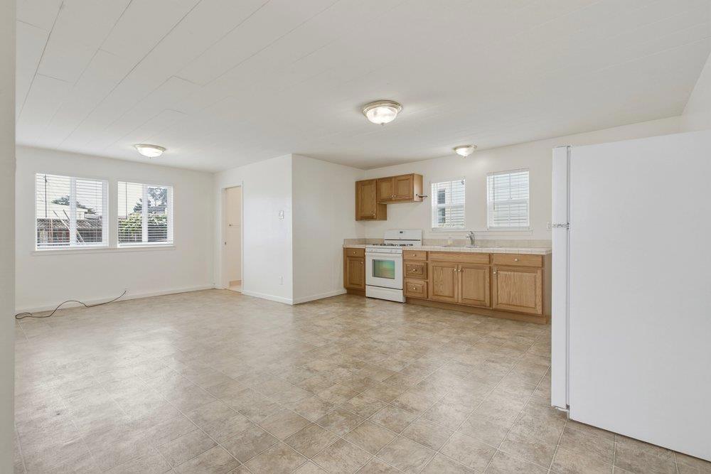 114 Park Avenue Property Photo 38