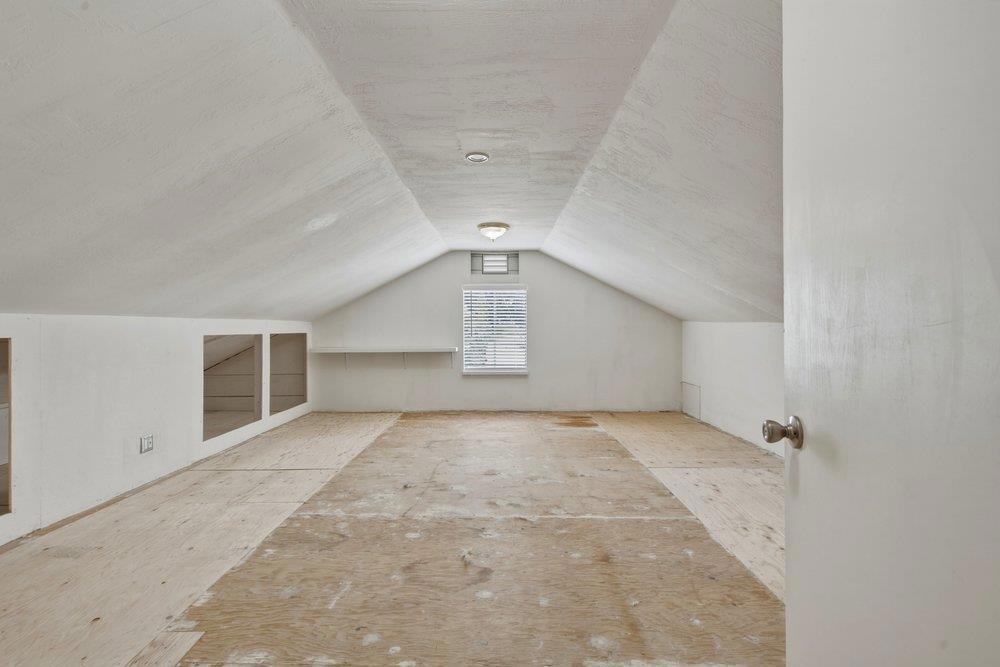 114 Park Avenue Property Photo 47