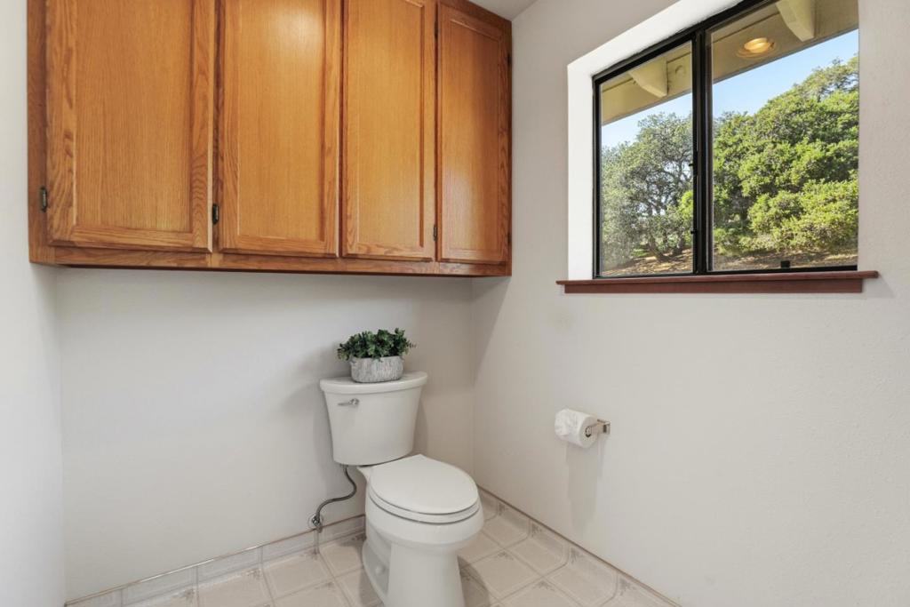 215 Chateau Drive Property Photo 38