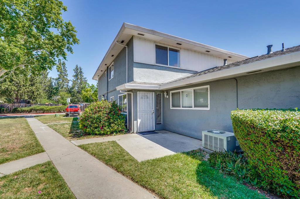 5461 Spinnaker 3 Property Photo 1
