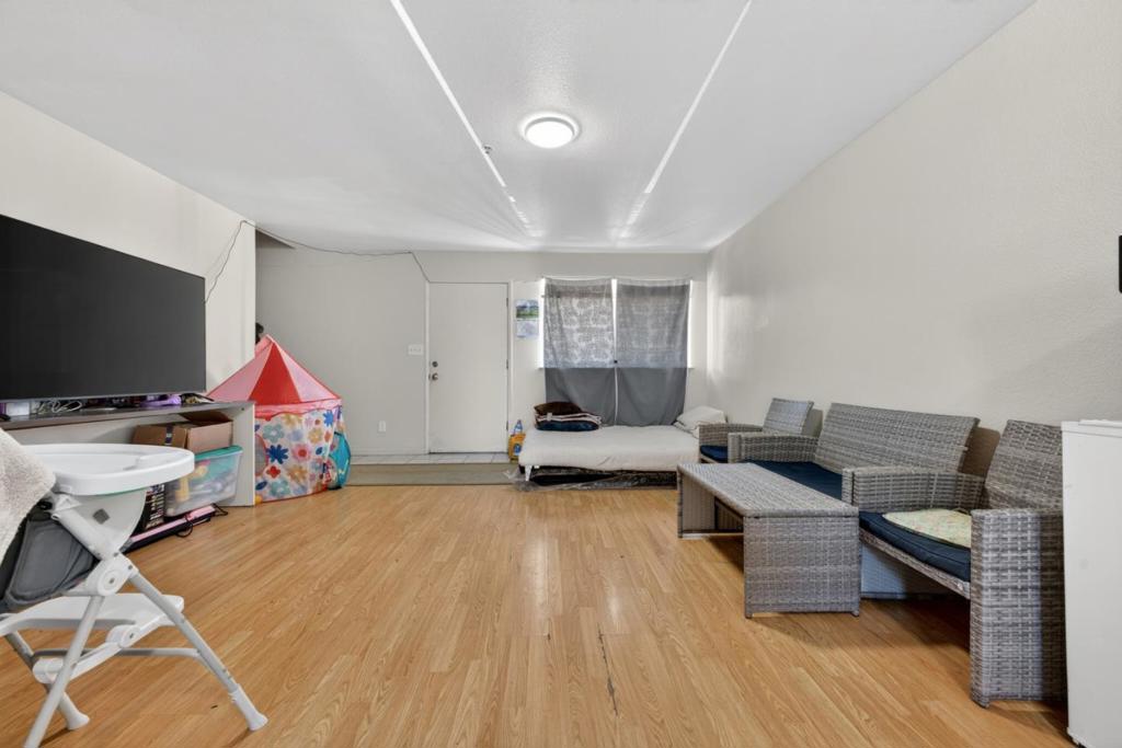 113 Gonda Street Property Photo 10