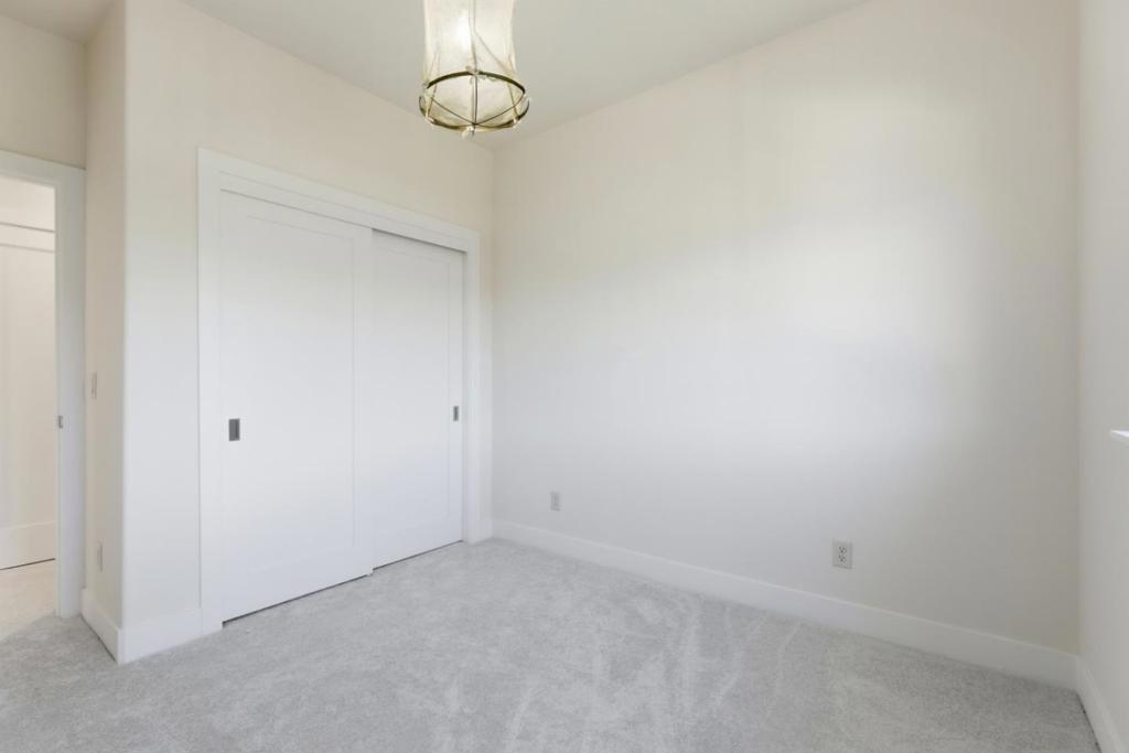 1001 Amore Street Property Photo 39