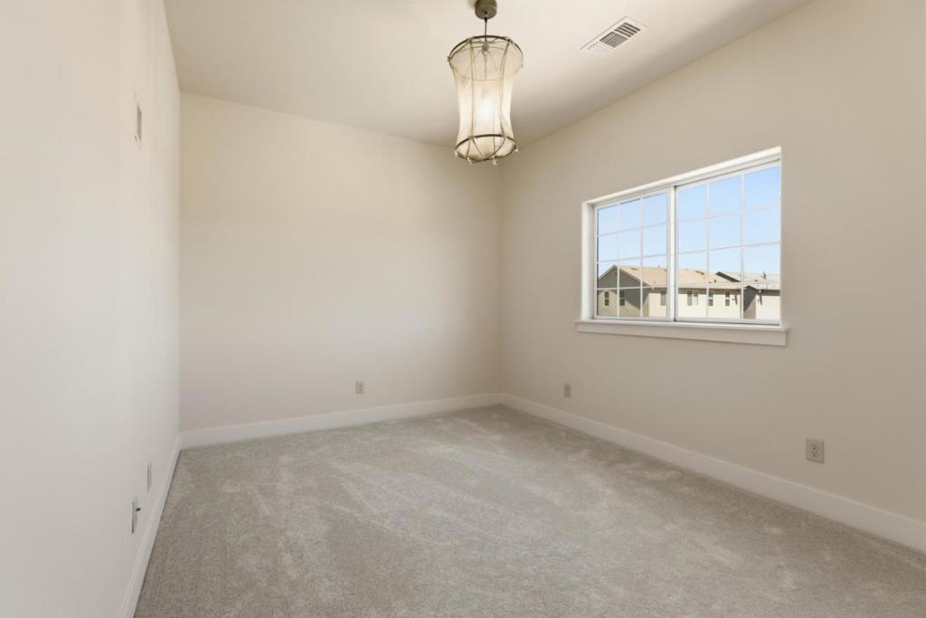1001 Amore Street Property Photo 41