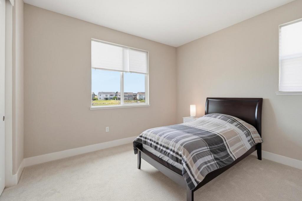 16141 Riverton Avenue Property Photo 31