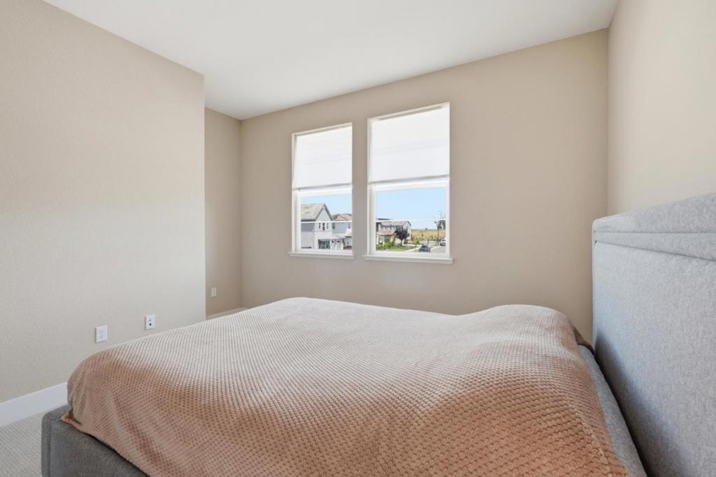 16141 Riverton Avenue Property Photo 37