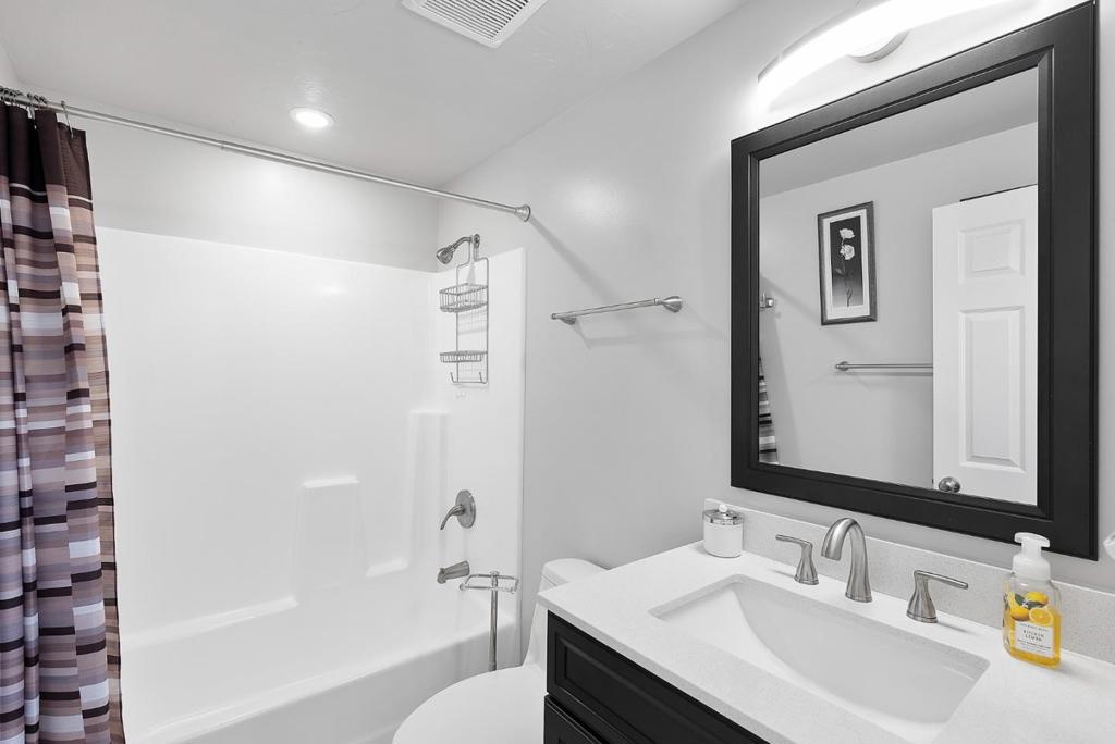 213 Mountain Springs Drive 213 Property Photo 18