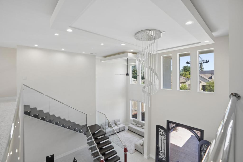 2362 Interlaken Court Property Photo 16