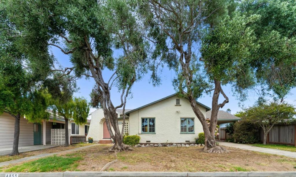 4855 Crystal Street Property Photo 1