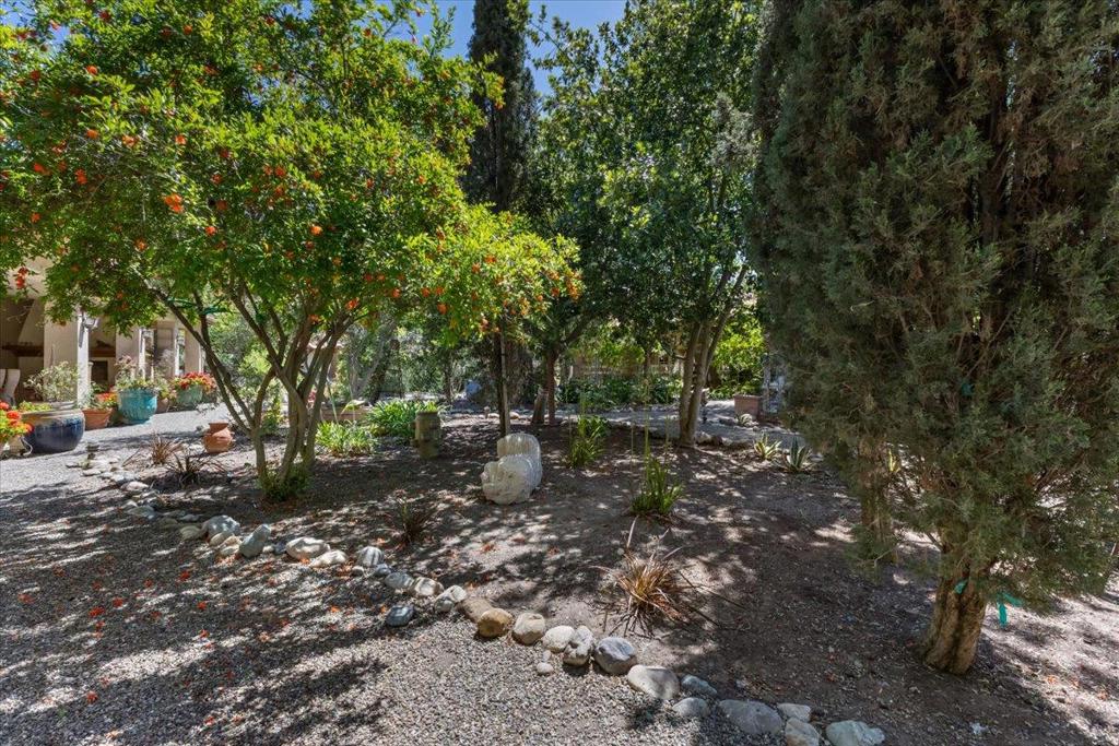 2727 Thomas Road Property Photo 44