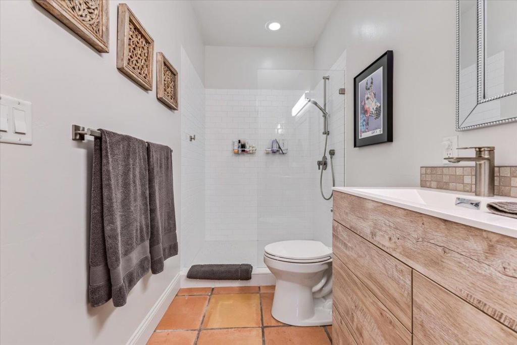 2727 Thomas Road Property Photo 63