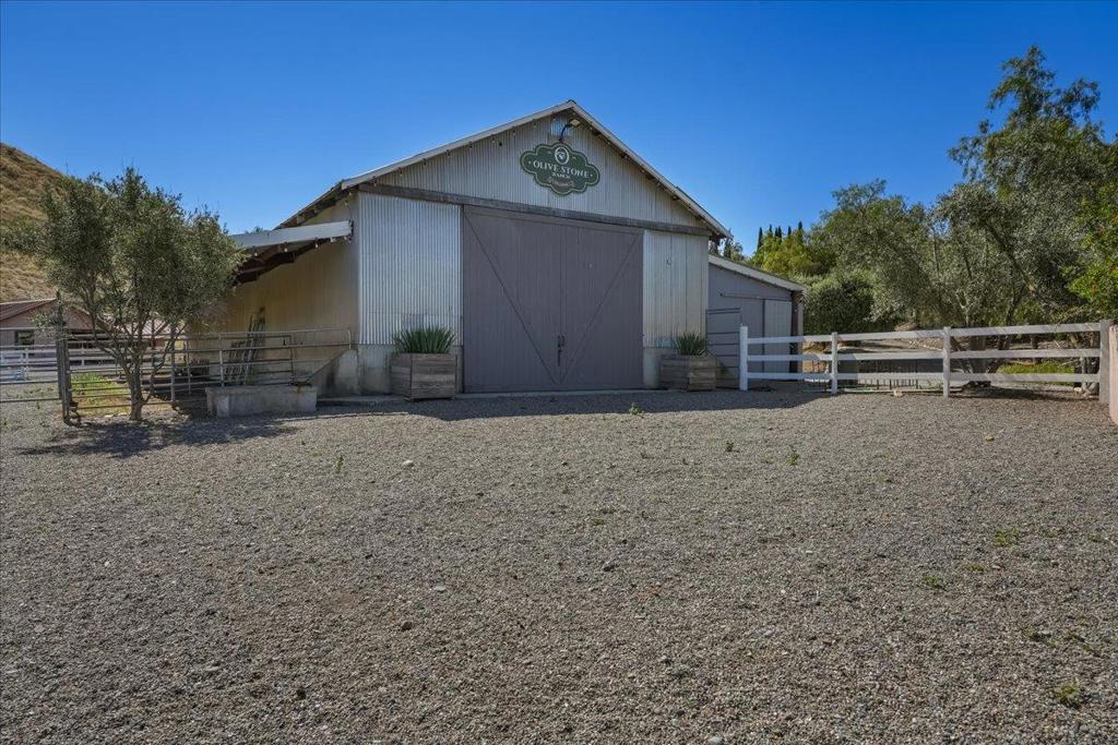 2727 Thomas Road Property Photo 65