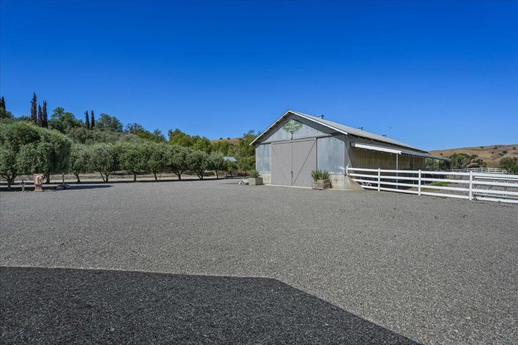 2727 Thomas Road Property Photo 67