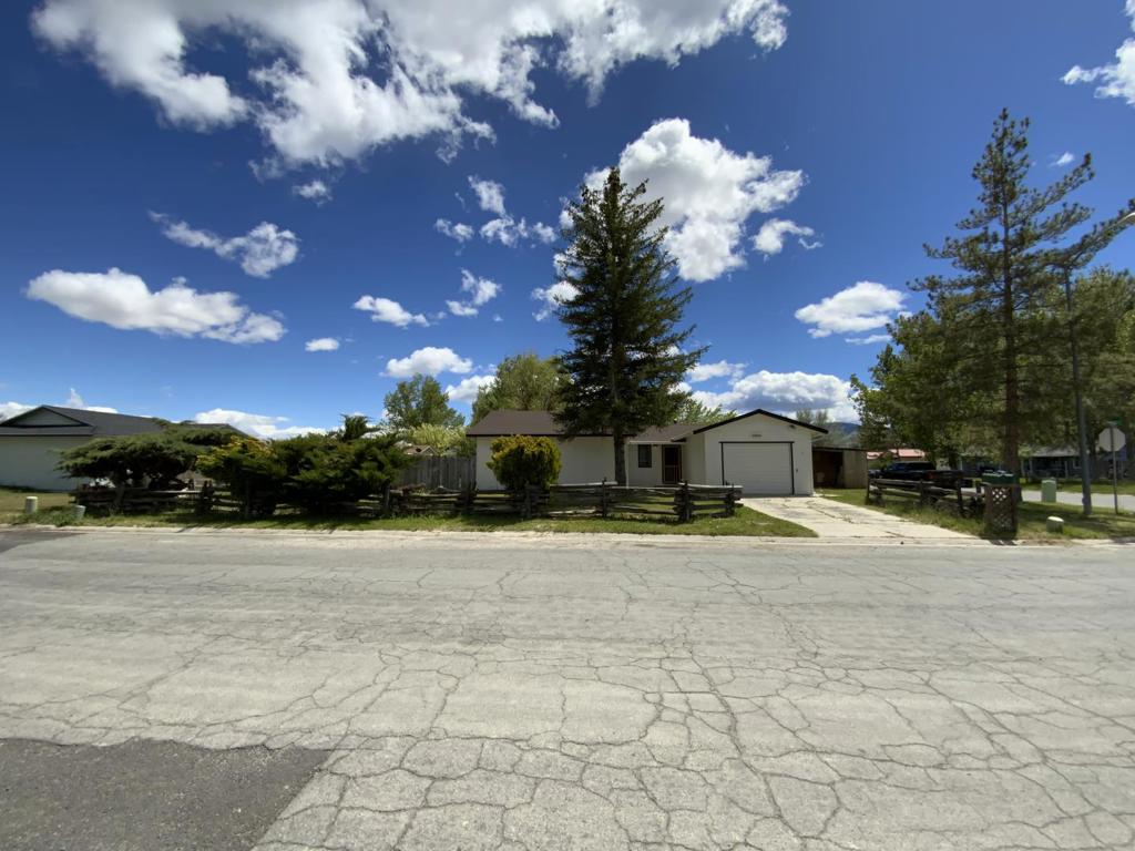 709950 Willow Street Property Photo 10