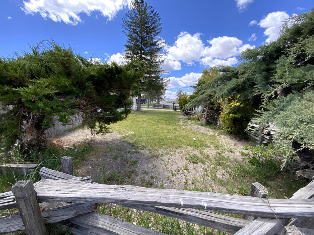 709950 Willow Street Property Photo 11