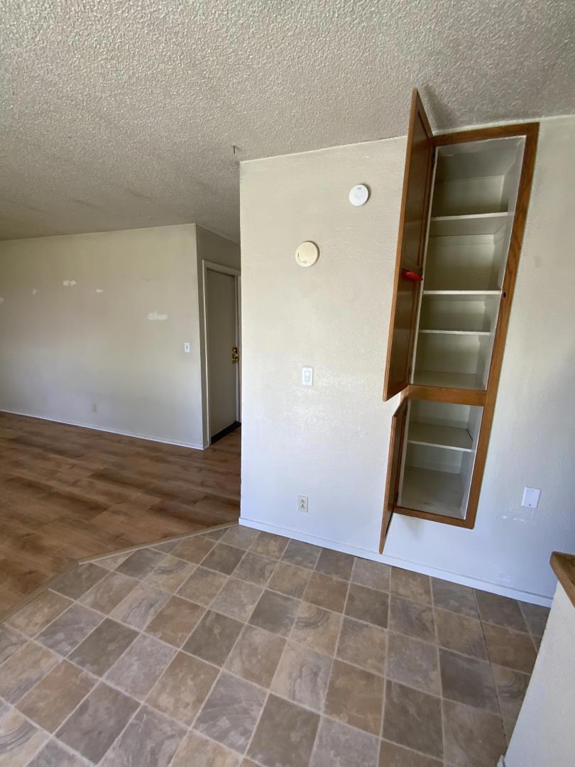 709950 Willow Street Property Photo 21