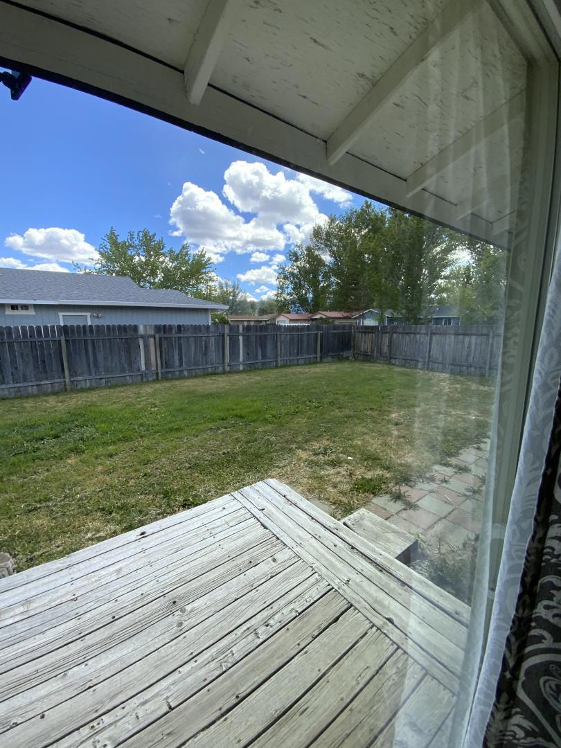 709950 Willow Street Property Photo 30