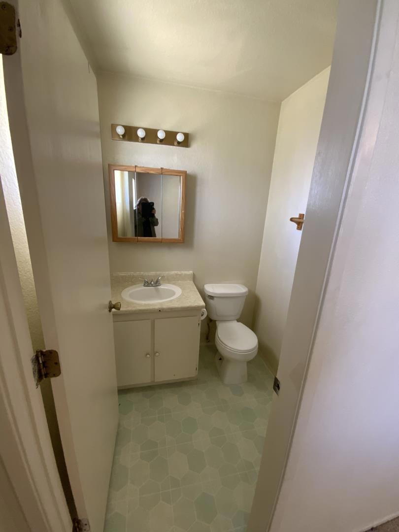 709950 Willow Street Property Photo 39