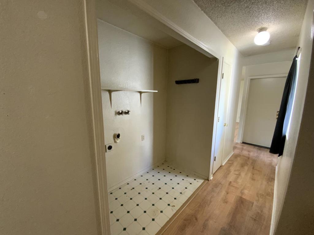 709950 Willow Street Property Photo 55