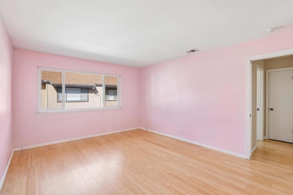 63 Silcreek Drive Property Photo 18