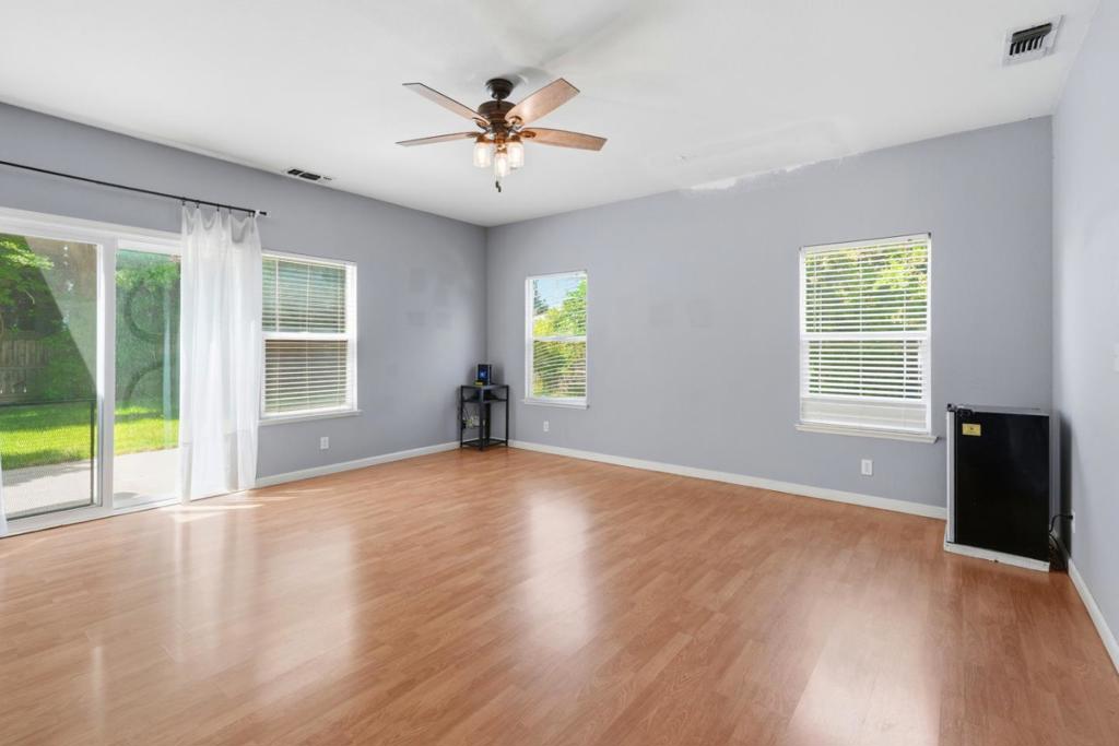 3712 Bold Ruler Court Property Photo 8