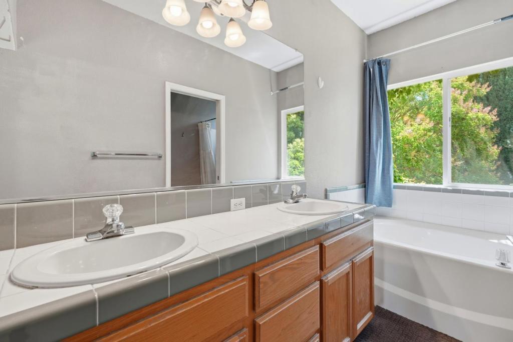 3712 Bold Ruler Court Property Photo 37