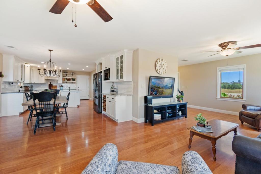 17962 Coyote Lane Property Photo 15