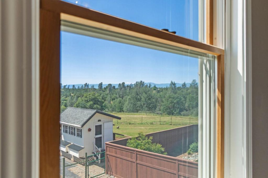 17962 Coyote Lane Property Photo 32