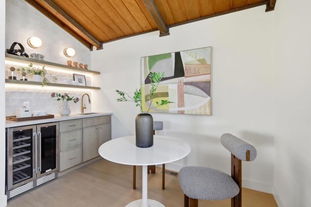3175 Oak Leaf Court Property Photo 8