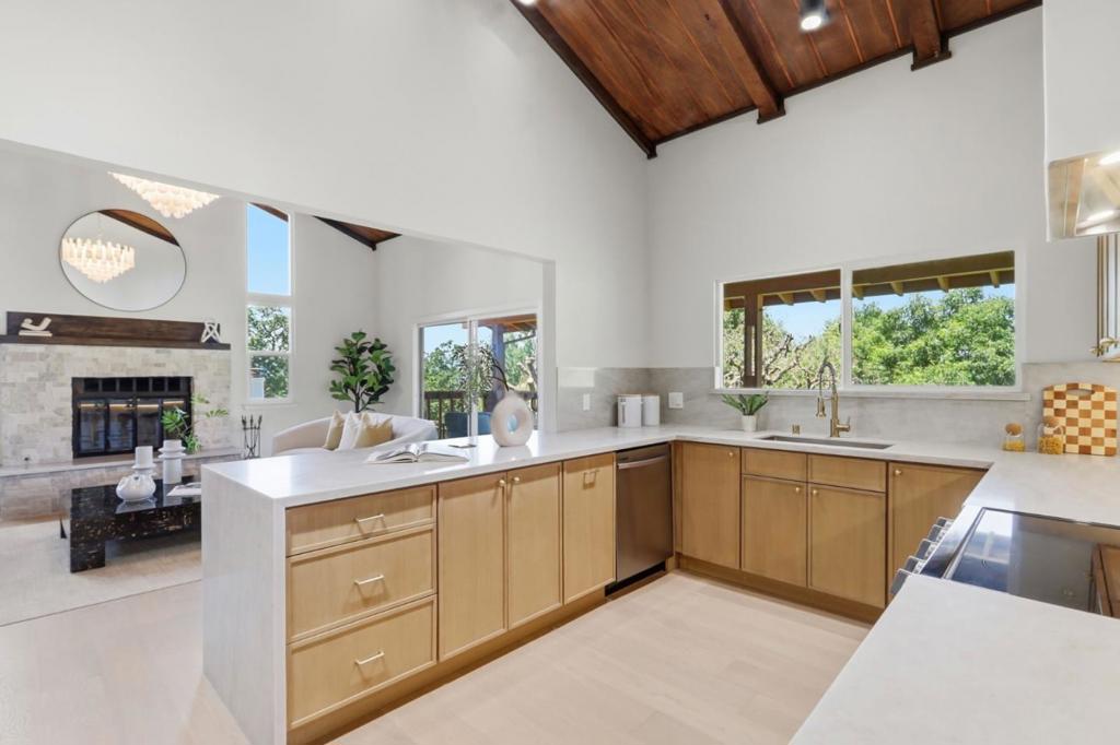 3175 Oak Leaf Court Property Photo 11