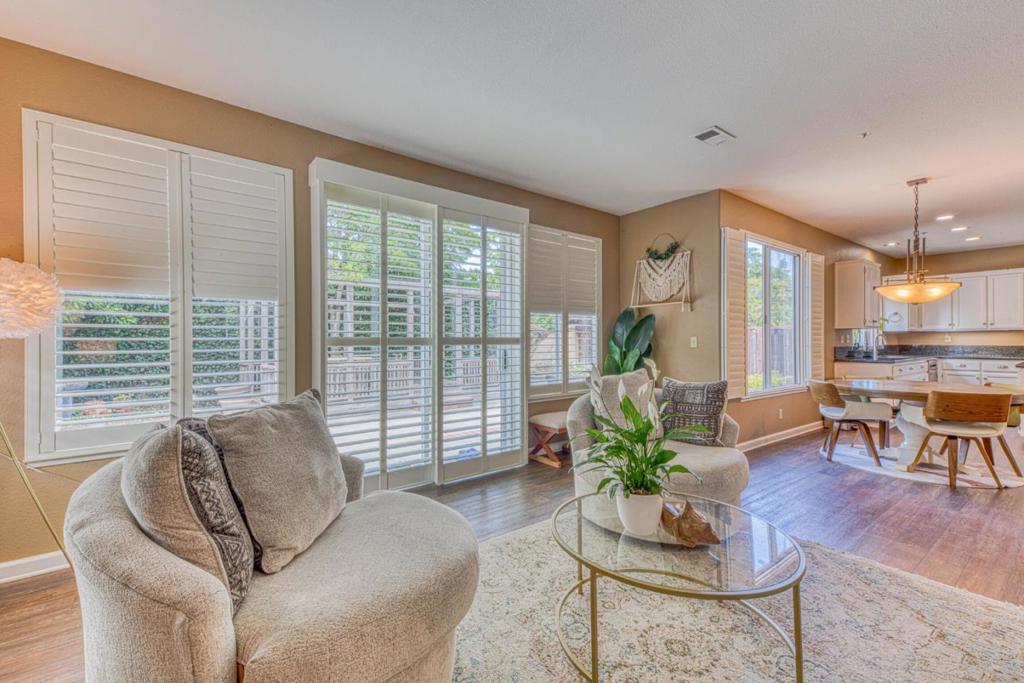 1185 Rockhaven Court Property Photo 14