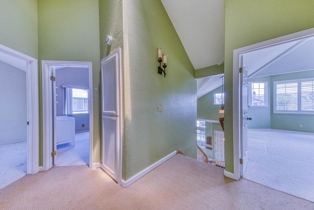 1185 Rockhaven Court Property Photo 18