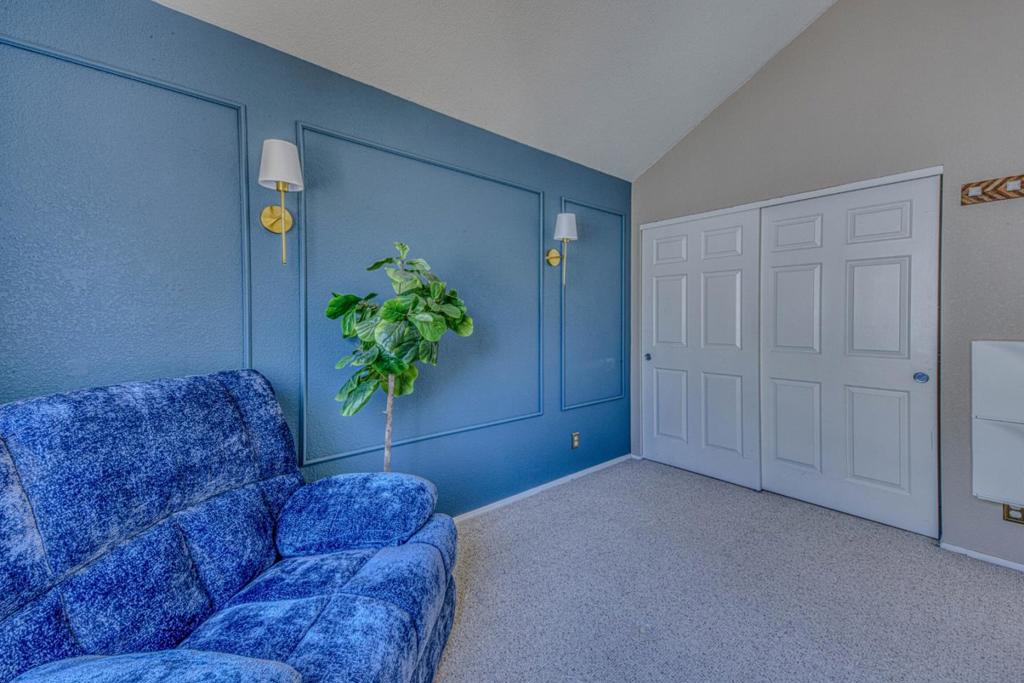 1185 Rockhaven Court Property Photo 27