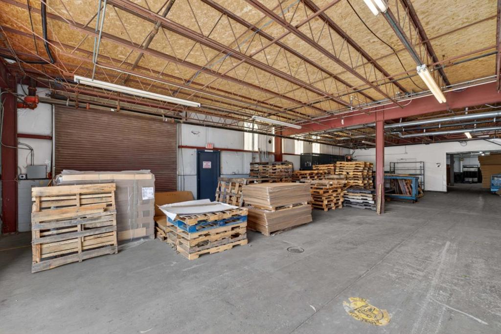 ML82048631 Property Photo 17