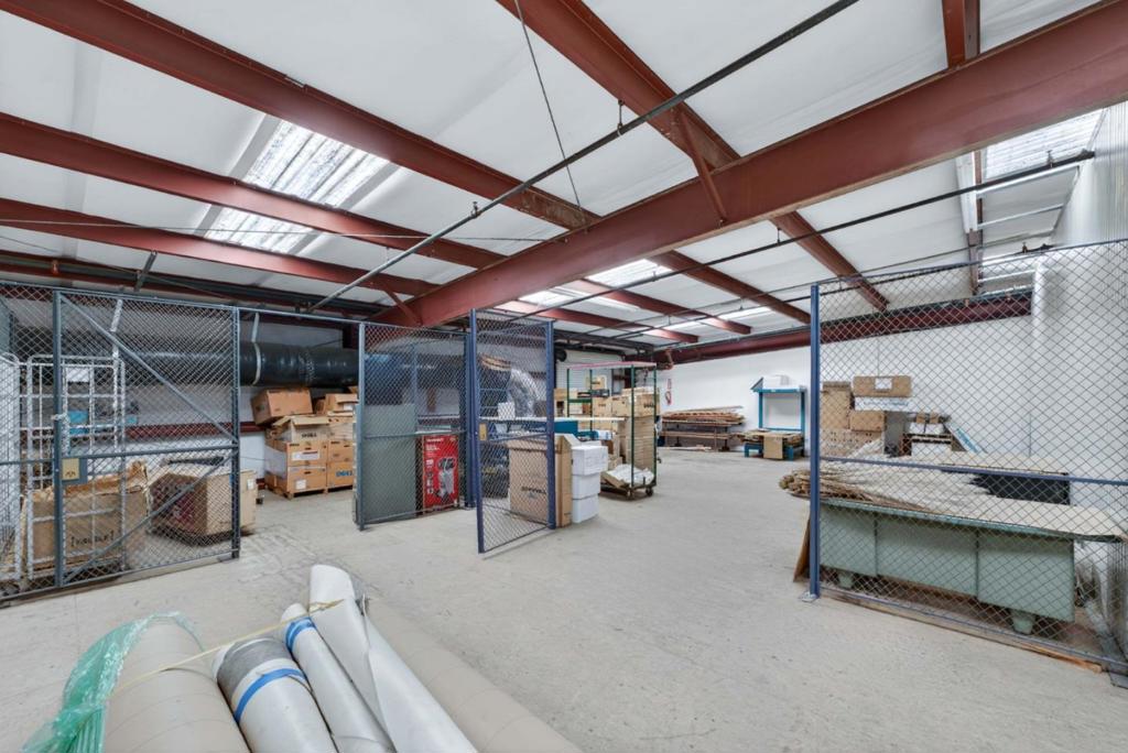 ML82048631 Property Photo 36