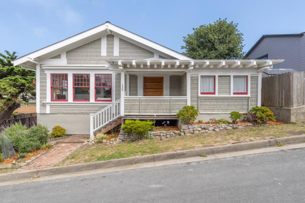 135 5th Street Property Photo 2