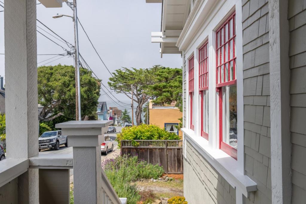 135 5th Street Property Photo 4