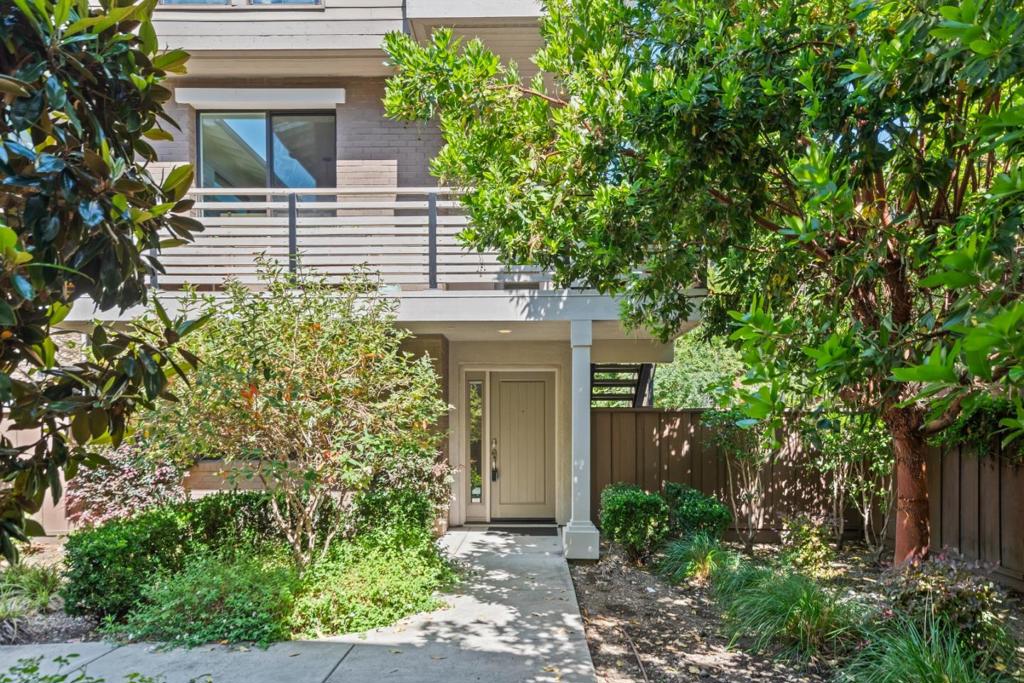 411 Brassinga Court Property Photo 1