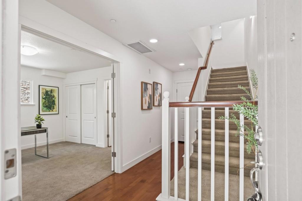 411 Brassinga Court Property Photo 4