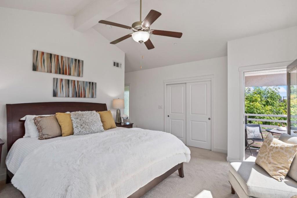 411 Brassinga Court Property Photo 19