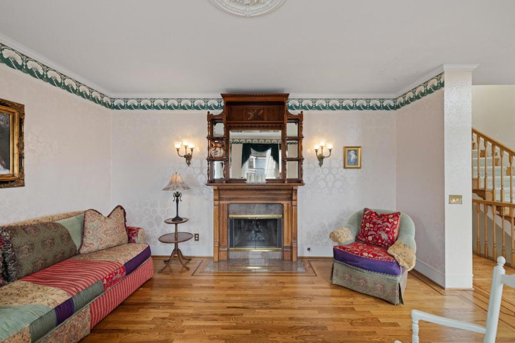 132 Forest Avenue Property Photo 18