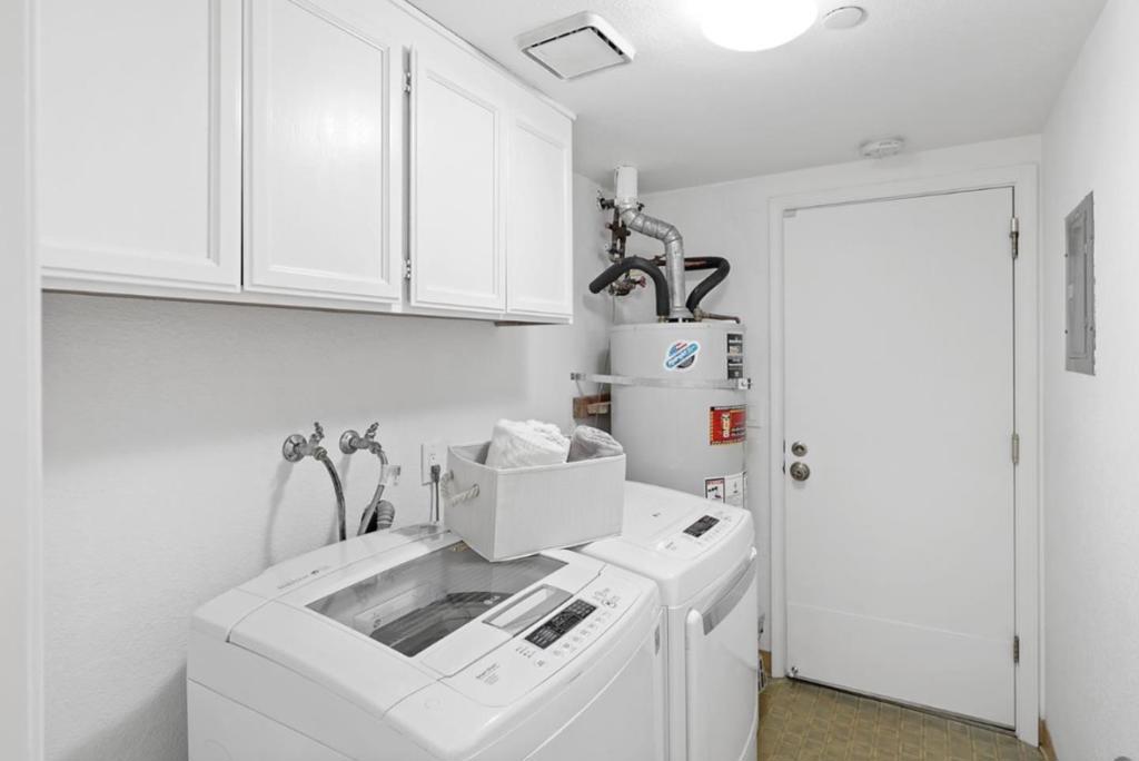 951 La Mesa Terrace A Property Photo 31