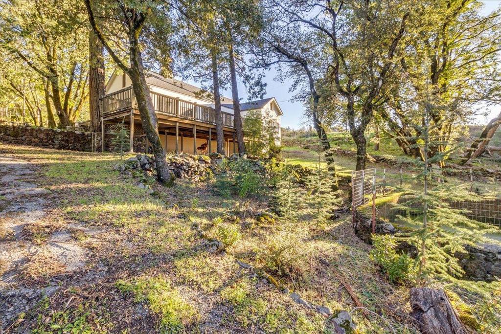 15880 Soda Springs Road Property Photo 2