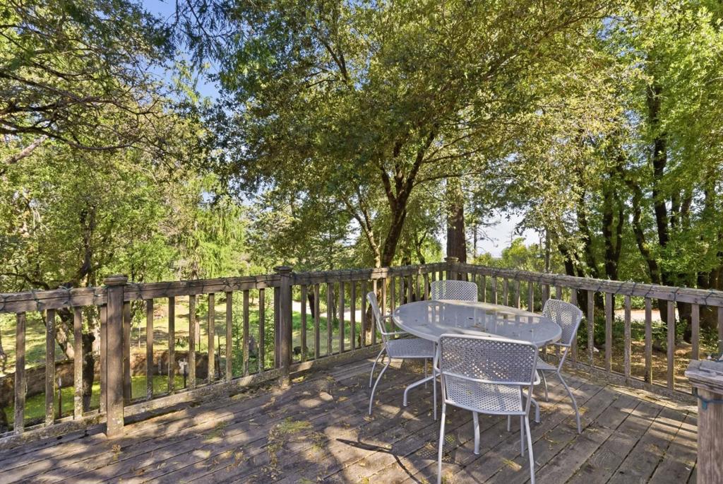 15880 Soda Springs Road Property Photo 26